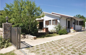 Awesome Home In Jezera With Wifi